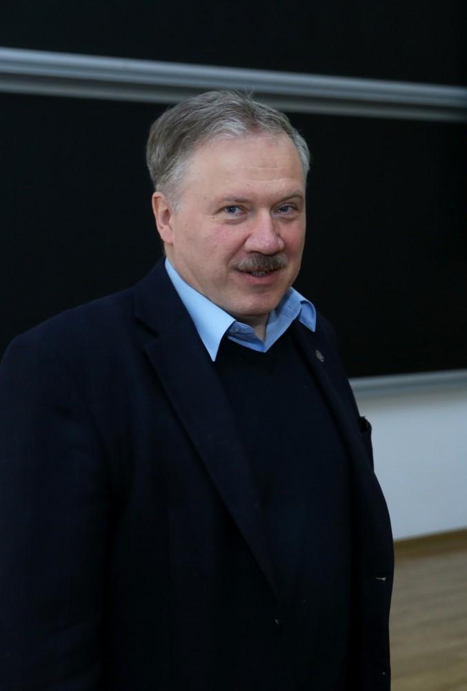 profesor Wojciech Kryszewski